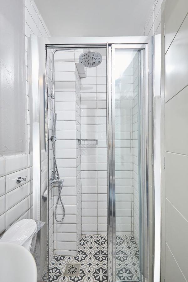 Stay In A Hip Decorated Studio Near Acropolis! Афины Экстерьер фото