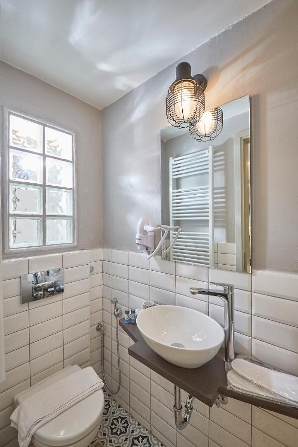 Stay In A Hip Decorated Studio Near Acropolis! Афины Экстерьер фото